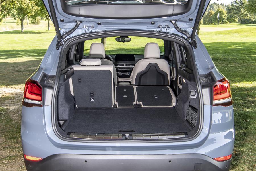 Багажник BMW X1 xDrive25d xLine (F48) 2019 года  (WW) (фото 65 из 99)